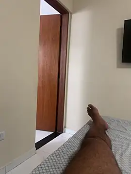 Renataalves online show from February 2026 10:41:02 AM