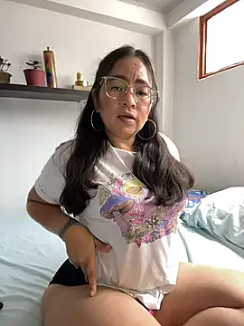 alisbloom online show from February 2026 06:01:01 PM