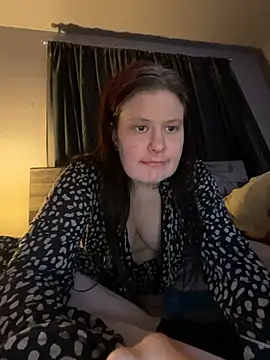 Snapshot of JulietteLatte chatting on February 2026 02:32:01 AM JulietteLatte online show from February 2026 02:32:01 AM