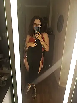 Snapshot of Persefoha chatting on February 2026 10:08:02 AM Persefoha online show from February 2026 10:08:02 AM