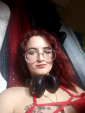 Snapshot of Persefoha chatting on February 2026 12:26:01 AM Persefoha online show from February 2026 12:26:01 AM