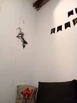 yoahotpetrafiery online show from April 2026 09:07:02 PM