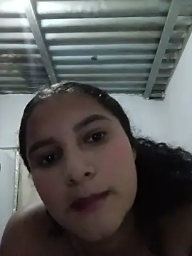 Snapshot of LiaRose- chatting on May 2026 01:36:01 AM LiaRose- online show from May 2026 01:36:01 AM