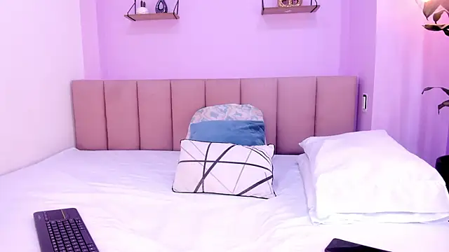 sam doll  online show from April 2026 07:19:01 PM