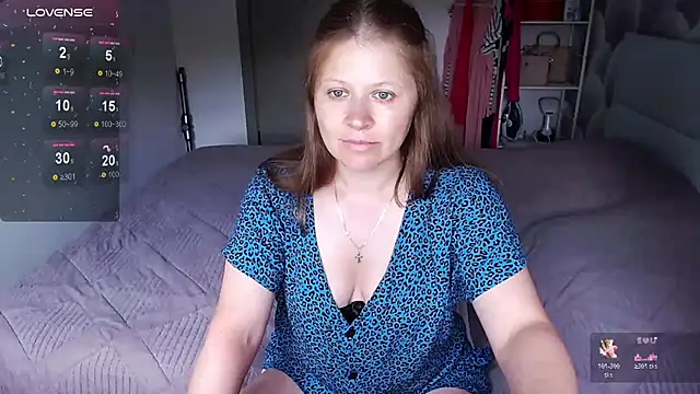 Snapshot of Aleksasamuii chatting on June 2026 05:56:01 AM Aleksasamuii online show from June 2026 05:56:01 AM