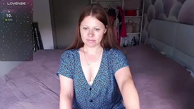 Snapshot of Aleksasamuii chatting on July 2026 07:26:02 AM Aleksasamuii online show from July 2026 07:26:02 AM