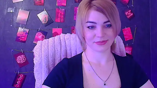 CuttieEmma online show from March 2026 12:52:01 PM