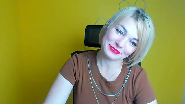 CuttieEmma online show from July 2026 05:46:02 AM