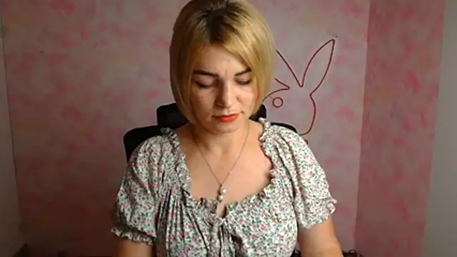 CuttieEmma online show from July 2026 11:41:01 AM