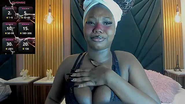 Snapshot of Sotf_Charlotte chatting on June 2026 07:18:02 PM Sotf Charlotte online show from June 2026 07:18:02 PM