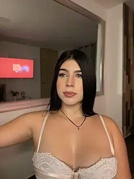  HannahFox  online show from August 2026 11:30:02 PM