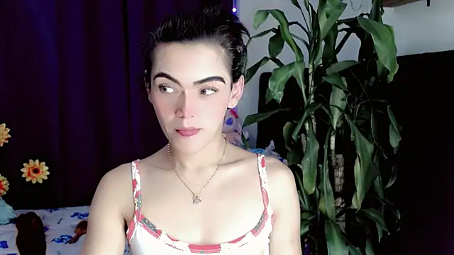 NathalialLooes online show from July 2026 05:39:01 PM