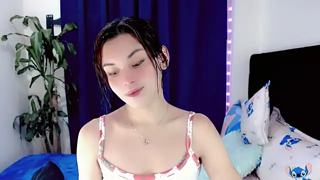 NathalialLooes online show from July 2026 09:50:01 PM