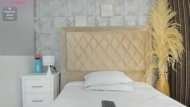 CleoFoxx  online show from March 2026 01:00:01 PM