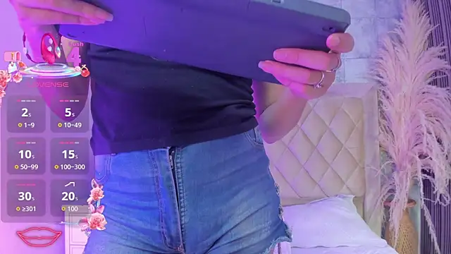 CleoFoxx  online show from April 2026 12:43:02 PM