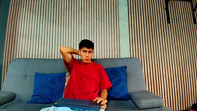 Aron pulse online show from March 2026 01:18:02 PM