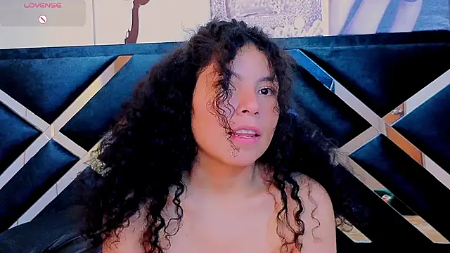 Zoe-yanin online show from April 2026 09:39:33 PM