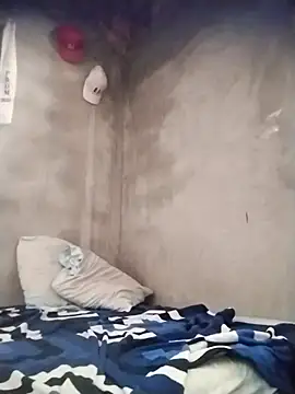 eroboyxox online show from February 2026 08:09:01 PM