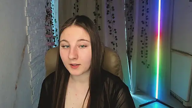 Snapshot of EvaxCharm chatting on February 2026 06:26:01 AM EvaxCharm online show from February 2026 06:26:01 AM