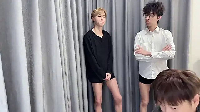 Snapshot of No_1MiaoMiao-Kk chatting on February 2026 11:36:02 AM No 1MiaoMiao-Kk online show from February 2026 11:36:02 AM