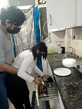 Curvy Simran online show from February 2026 01:59:01 PM