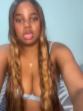 LUCIA-FERRERO online show from February 2026 09:57:02 PM