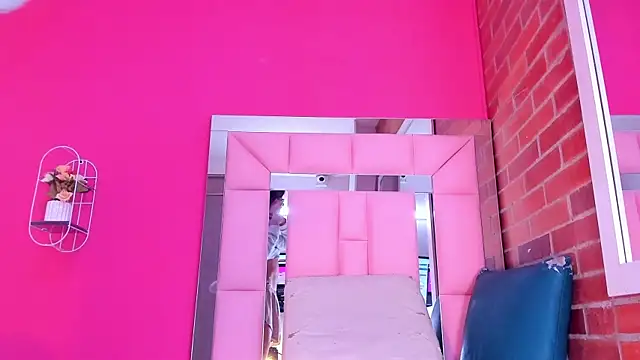 Snapshot of Baby_doll_XOXO chatting on February 2026 01:04:01 PM Baby doll XOXO online show from February 2026 01:04:01 PM