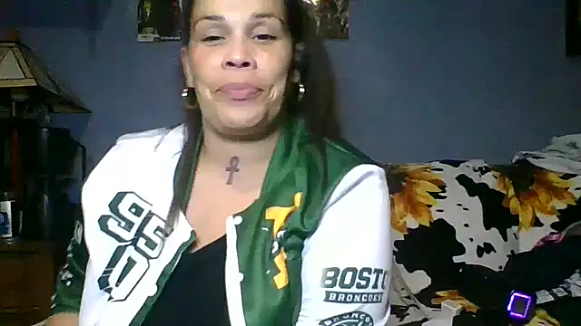 Snapshot of harleycakess chatting on May 2026 11:58:02 AM harleycakess online show from May 2026 11:58:02 AM