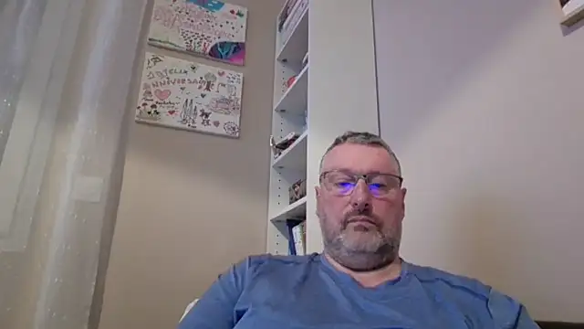 doudou310 online show from March 2026 05:14:02 AM