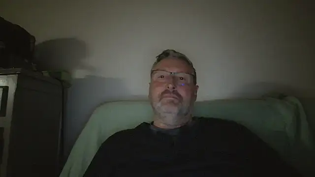 doudou310 online show from April 2026 04:35:02 AM