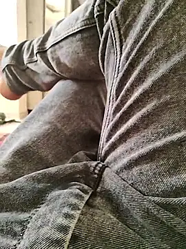 crazyxy12 online show from April 2026 06:27:01 AM