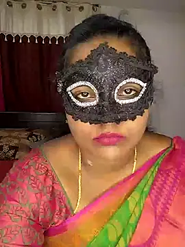 Snapshot of Tamil_Shalini12 chatting on May 2026 04:45:02 PM Tamil Shalini12 online show from May 2026 04:45:02 PM