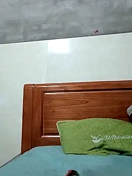 NANA x007 online show from February 2026 12:48:02 AM