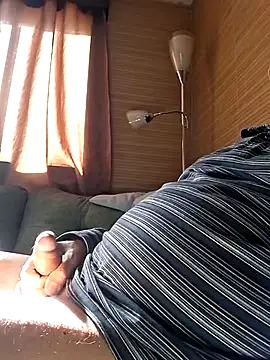 Snapshot of eros3442 chatting on February 2026 04:33:01 PM eros3442 online show from February 2026 04:33:01 PM