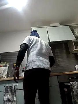 Snapshot of Truelove001 chatting on February 2026 07:51:02 AM Truelove001 online show from February 2026 07:51:02 AM