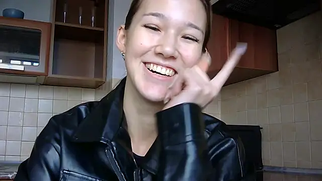 lilXdomiii online show from April 2026 09:52:01 AM