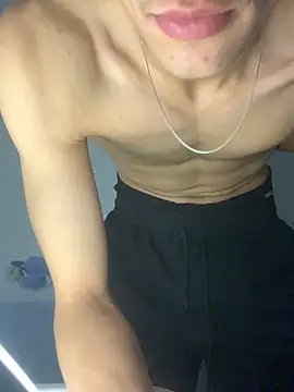 Snapshot of Spoo69 chatting on April 2026 12:00:02 AM Spoo69 online show from April 2026 12:00:02 AM