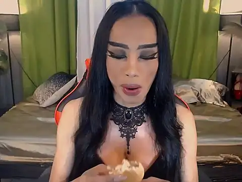 Snapshot of VeshtidaTS chatting on February 2026 08:57:02 AM VeshtidaTS online show from February 2026 08:57:02 AM