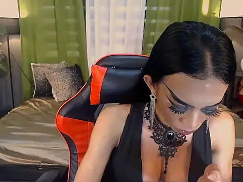 Snapshot of VeshtidaTS chatting on February 2026 05:27:01 AM VeshtidaTS online show from February 2026 05:27:01 AM