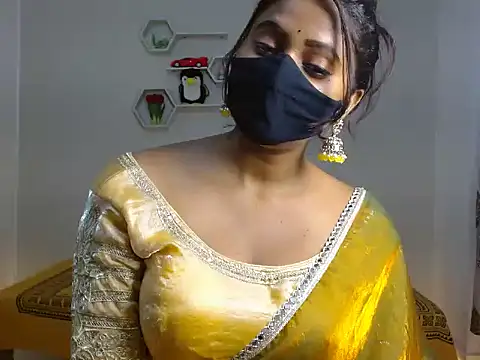 Hotginni4 online show from June 2026 04:50:02 PM