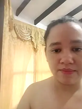 Snapshot of almacalida chatting on February 2026 12:02:01 PM almacalida online show from February 2026 12:02:01 PM