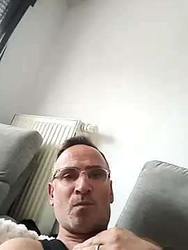 bobo672 online show from March 2026 04:12:02 PM