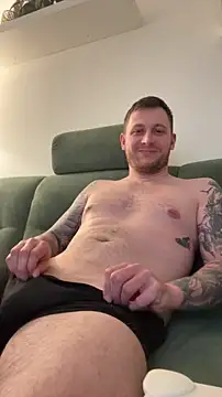 LubasOriginMen online show from February 2026 03:37:02 PM