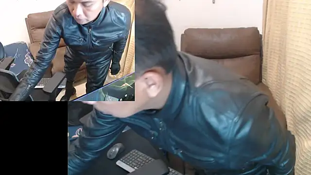 Leatherbdsm81 online show from April 2026 03:40:02 PM