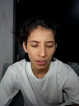 Snapshot of SolRakOF chatting on February 2026 04:05:02 AM SolRakOF online show from February 2026 04:05:02 AM