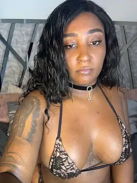 Snapshot of Denise_wolfe21 chatting on February 2026 08:51:02 PM Denise wolfe21 online show from February 2026 08:51:02 PM