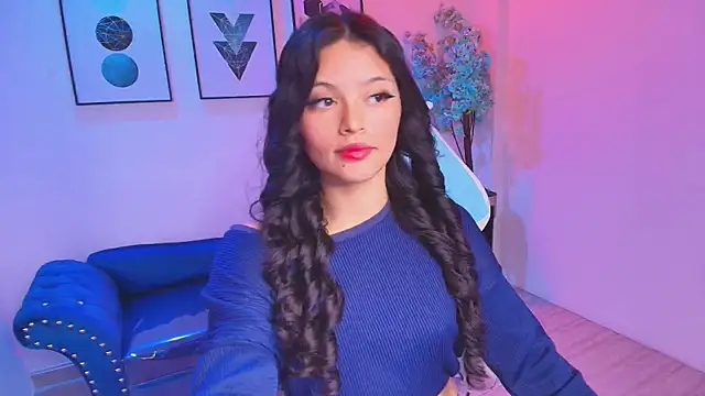 Snapshot of Maddie_T18 chatting on June 2026 11:31:01 AM Maddie T18 online show from June 2026 11:31:01 AM