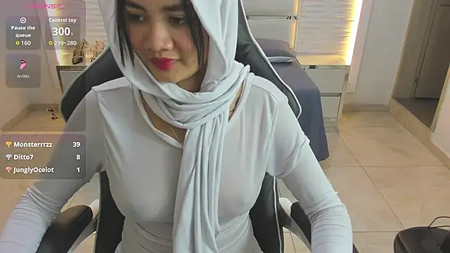 Yaiza farak online show from February 2026 02:26:01 AM