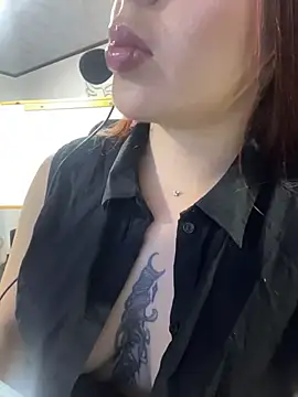 Snapshot of Sweet_bellaa_ chatting on April 2026 04:52:02 AM Sweet bellaa online show from April 2026 04:52:02 AM
