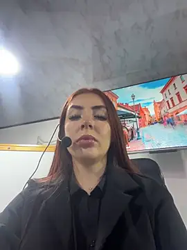 Snapshot of Sweet_bellaa_ chatting on May 2026 03:44:02 AM Sweet bellaa online show from May 2026 03:44:02 AM